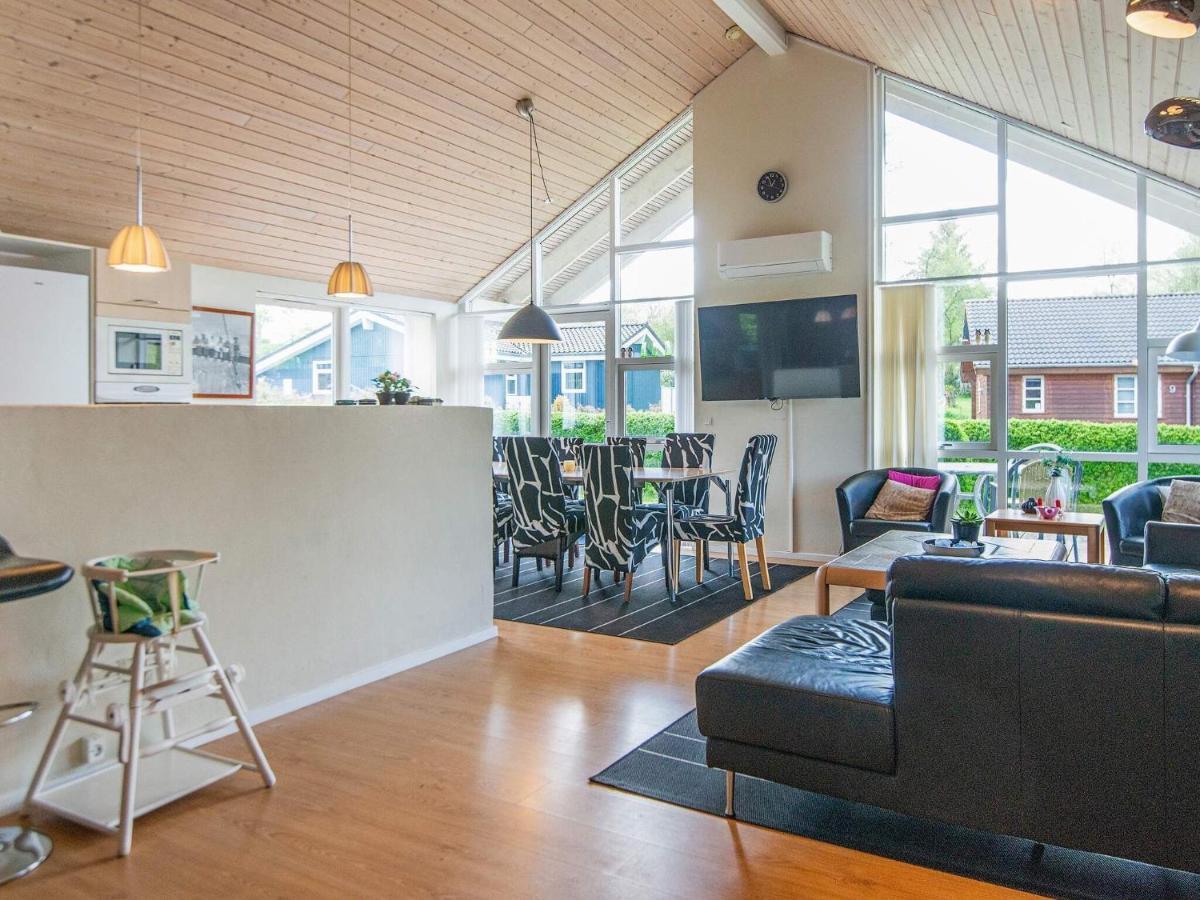 12 Person Holiday Home In Aabenraa Loddenhøj Exteriér fotografie